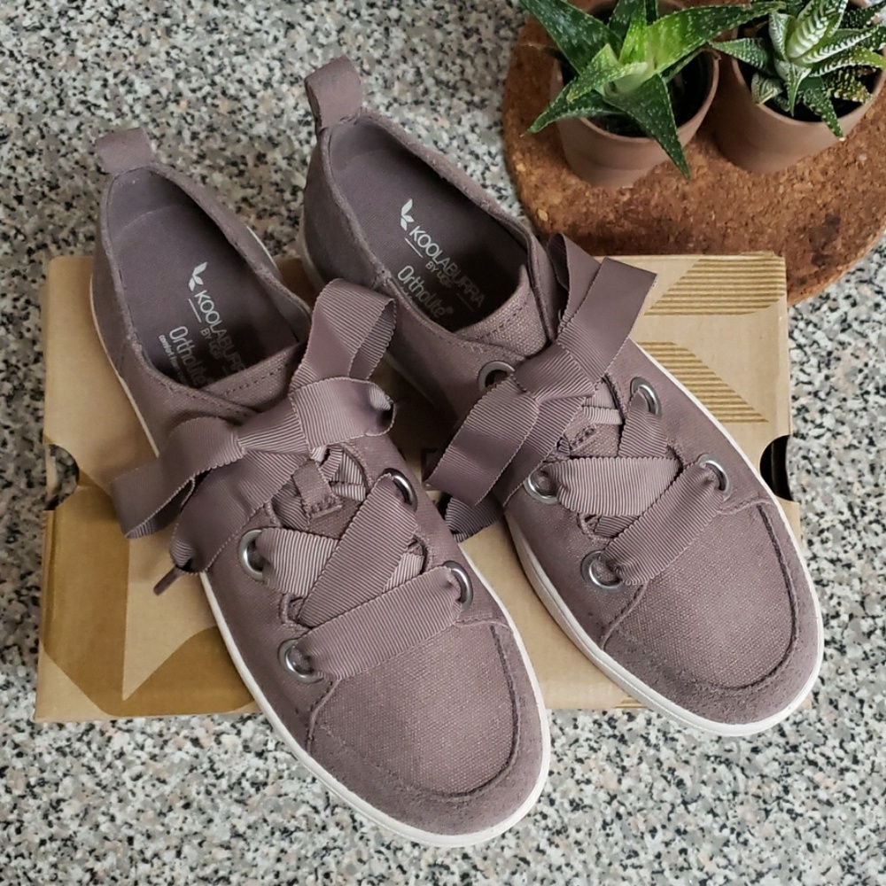 Koolaburra by Ugg Sneaker, sz 6C
